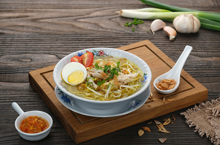 Mie Ayam & Soto Ayam Segerrr: Rasa Hangat yang Menyapa Jiwa Cilacap